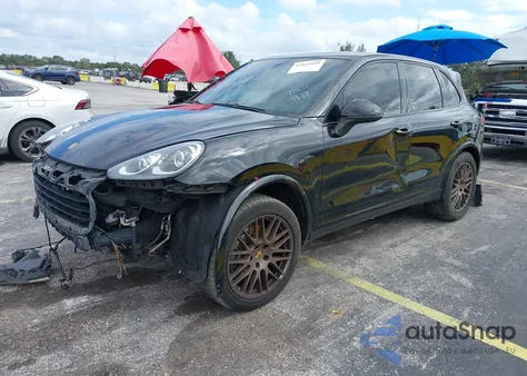 2017 Porsche Cayenne Platinum Edition z USA, uszkodzony, nr VIN WP1AA2A26HKA82909